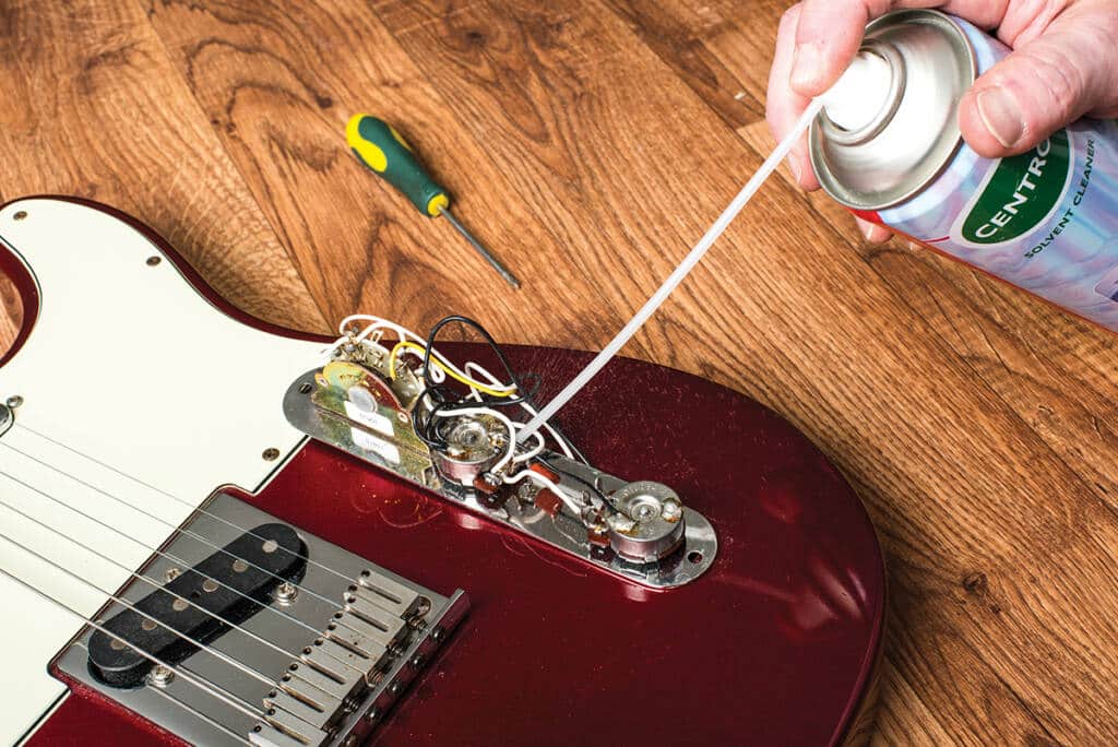 Luthier Valdemoro taller de amplificadores de guitarra